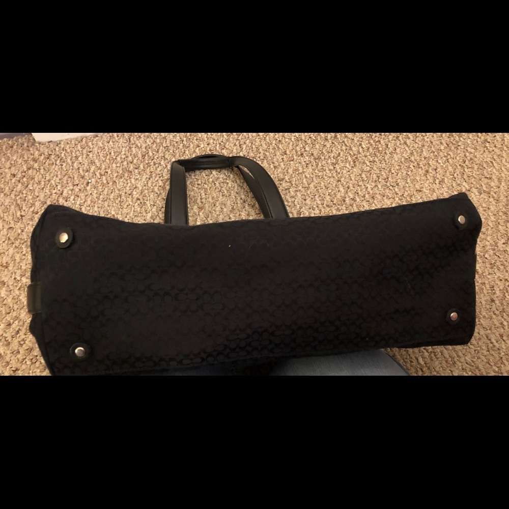 Authentic Coach bag. - Picture 5 of 6